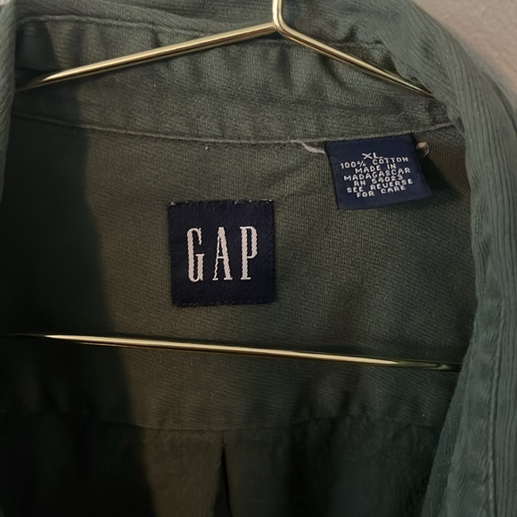 GAP Button up - Picture 2 of 2